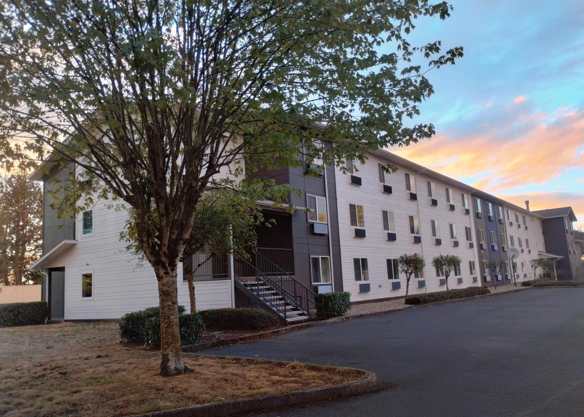 Inn Sleep Longview 3*