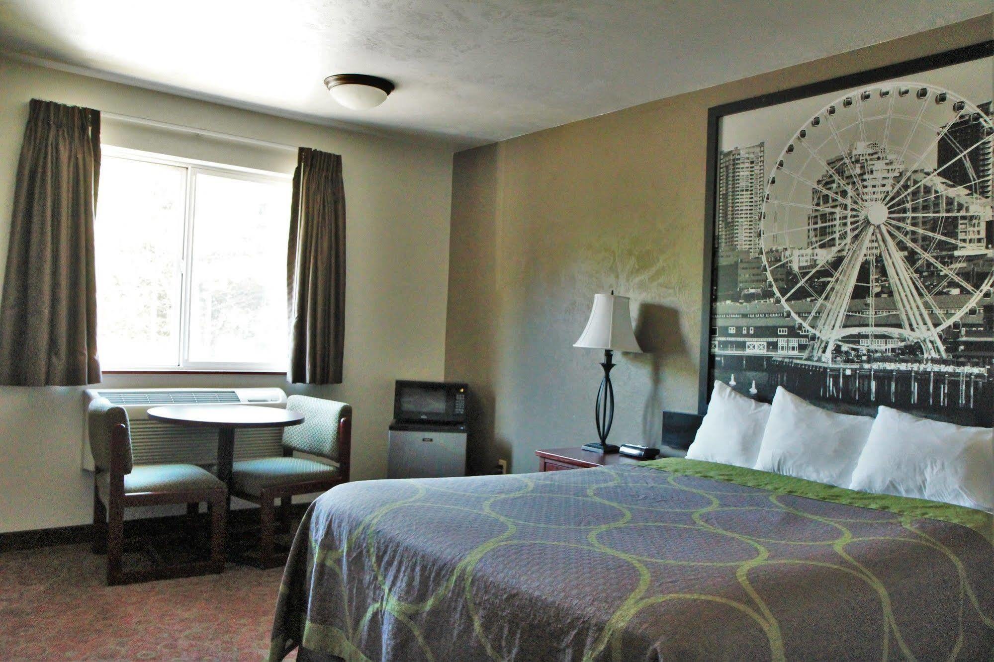 Inn Sleep Longview 3*