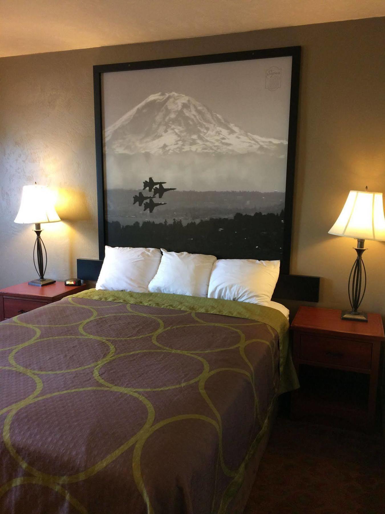 Sleep Longview Inn